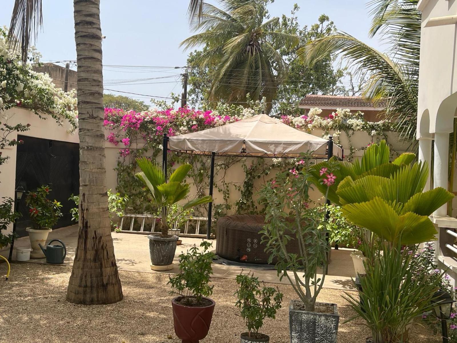 Villa Ngore Saly Exterior photo